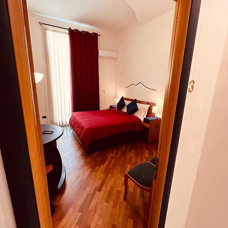 Lanova21 Bed & Breakfast Napoli Bagian luar foto