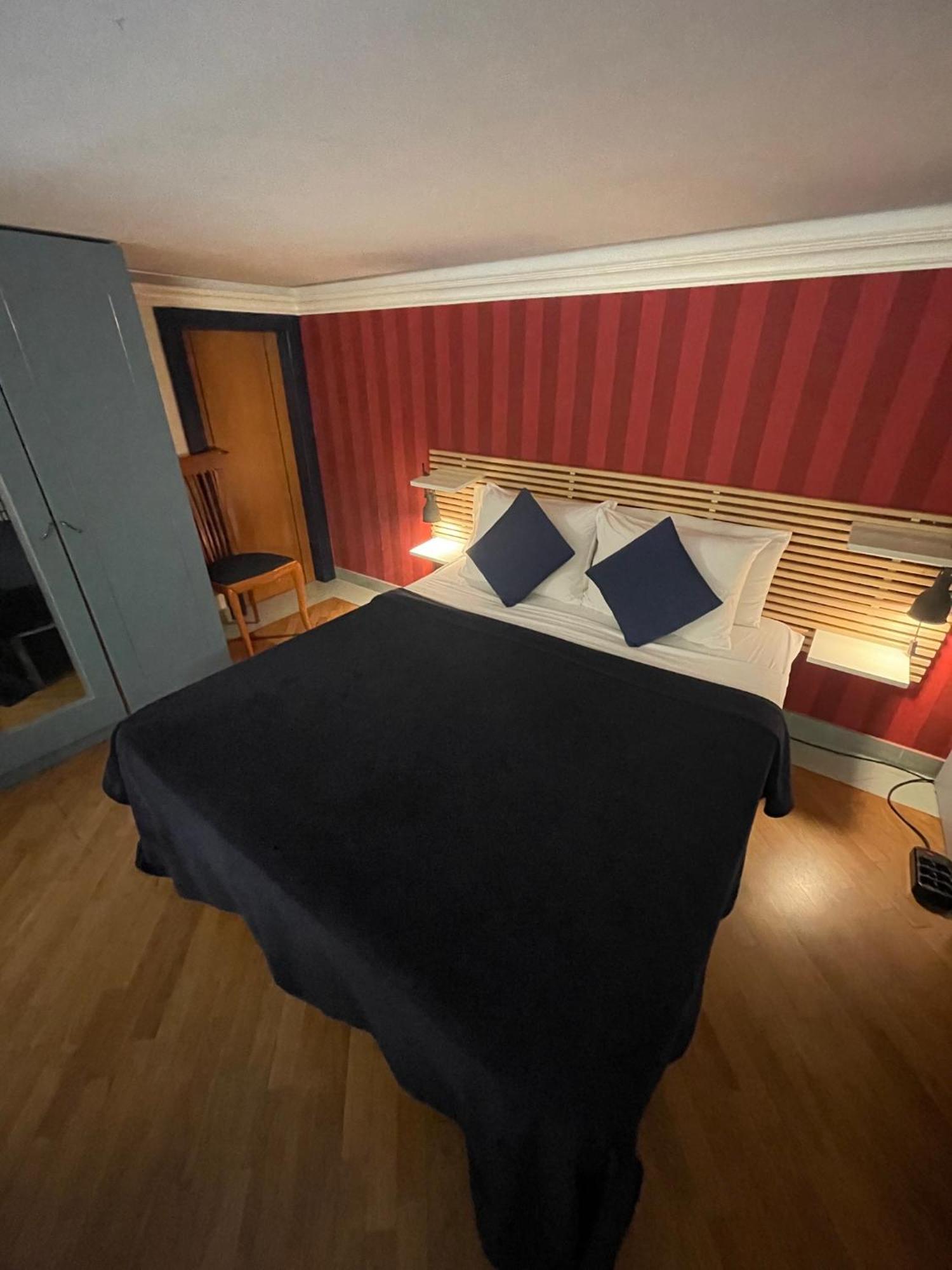 Lanova21 Bed & Breakfast Napoli Bagian luar foto