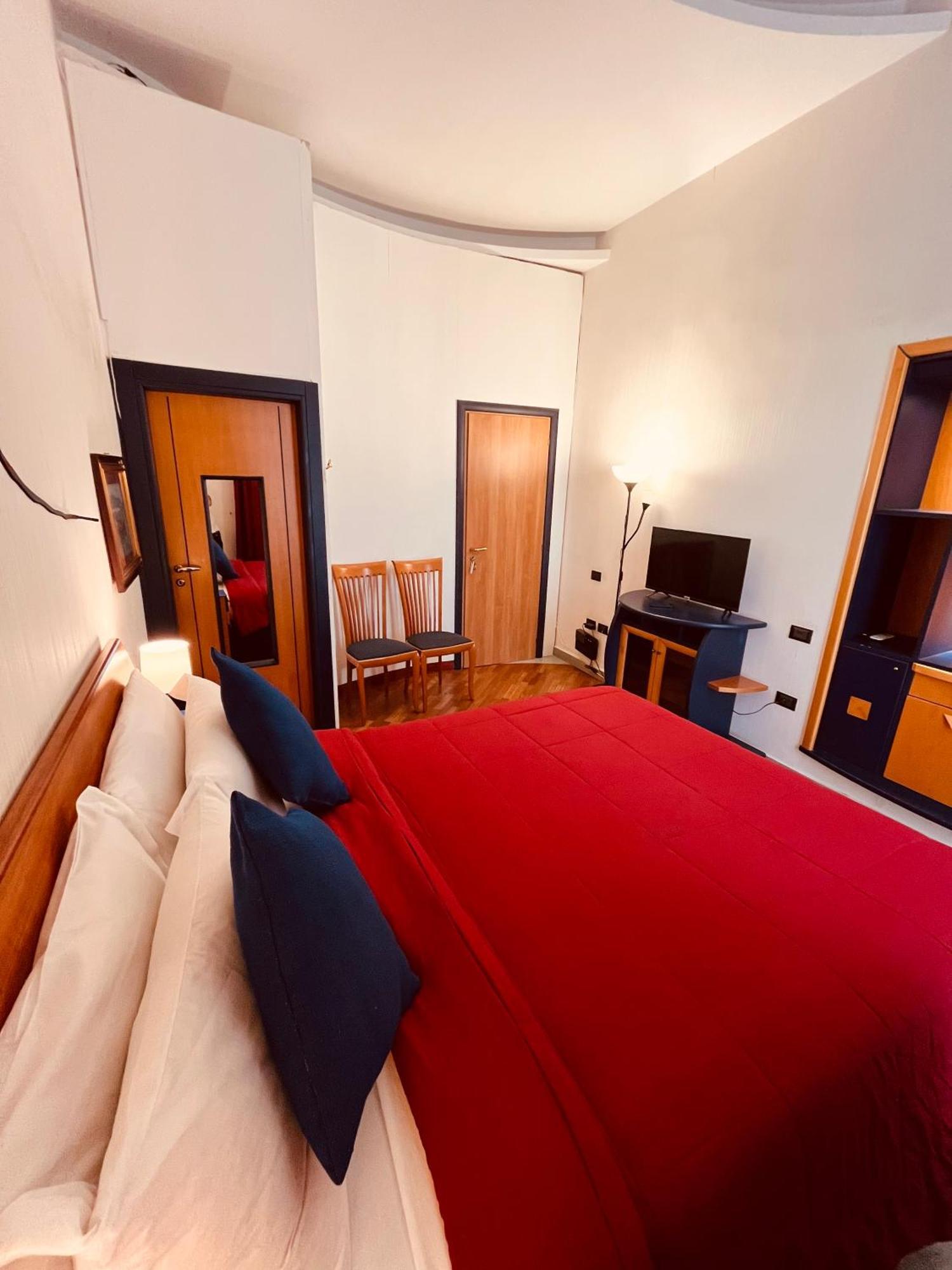 Lanova21 Bed & Breakfast Napoli Bagian luar foto